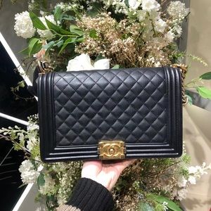 HOLD !💯 Auth Chanel Large Lambskin Black Boy Bag